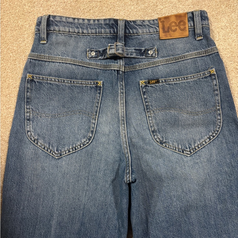 Lee Blue Jeans, High rise, Relaxed Stovepipe, Size 29 - Picture 5 of 6